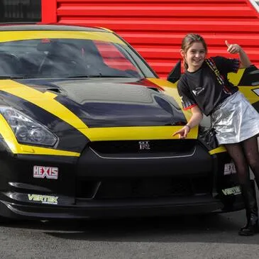 Stage Enfant en Nissan GTR près d'Orléans Stage Enfant en Nissan GTR près d'Orléans