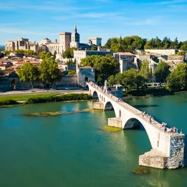 Week-End Découverte de la Cité des Papes à Avignon Week-End Découverte de la Cité des Papes à Avignon