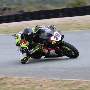 Stage de Pilotage Moto Kawasaki - Circuit de Dijon-Prenois