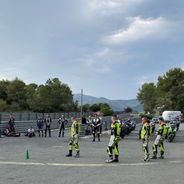 Offrir Stage de pilotage moto département Gard