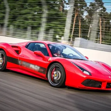 Baptême en Ferrari 488 GTB - Circuit de Saint-Dié-des-Vosges Baptême en Ferrari 488 GTB - Circuit de Saint-Dié-des-Vosges