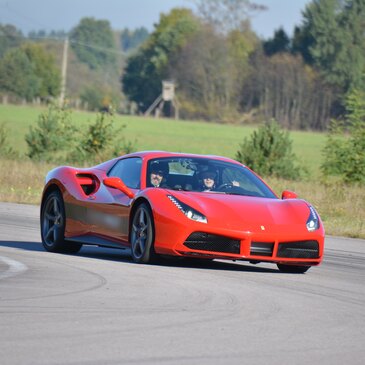 Baptême en Voiture de Sport proche Circuit de Chambley