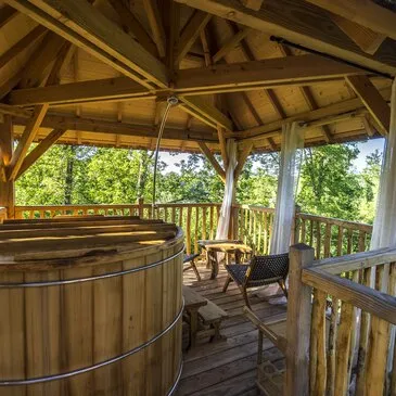 Weekend et Hébergement Insolite, département Dordogne Weekend et Hébergement Insolite, département Dordogne