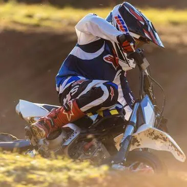 Initiation au Moto-Cross près de Lons-le-Saunier Initiation au Moto-Cross près de Lons-le-Saunier