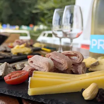 Balade en Bateau à Dinan en région Bretagne Balade en Bateau à Dinan en région Bretagne