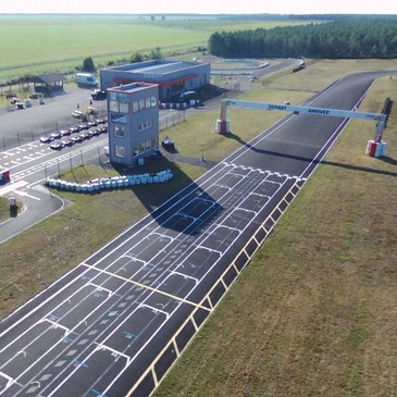 Circuit d&#39;Escource, à 50 minutes de Dax, Landes (40) - Stage de Pilotage pour Enfant