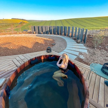 Écolodge de Luxe avec Bain Nordique à Saint-Mards-en-Othe Écolodge de Luxe avec Bain Nordique à Saint-Mards-en-Othe