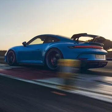 Baptême en Voiture de Sport proche Barcelone - Circuit de Catalunya Baptême en Voiture de Sport proche Barcelone - Circuit de Catalunya