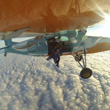 Saut en parachute, département Alpes Maritimes