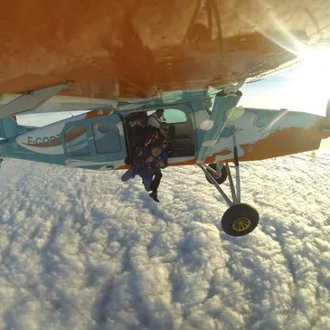 Saut en parachute, département Savoie Saut en parachute, département Savoie