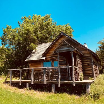 Nuit en Cabane avec Spa au Domaine de Campras à Saissac 