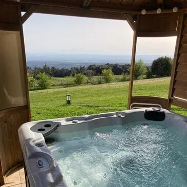 Nuit en Cabane avec Spa au Domaine de Campras à Saissac  Nuit en Cabane avec Spa au Domaine de Campras à Saissac