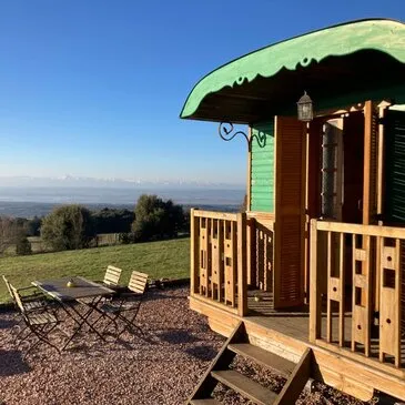 Nuit en Roulotte avec Spa au Domaine de Campras à Saissac Nuit en Roulotte avec Spa au Domaine de Campras à Saissac