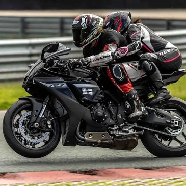 Baptême Sensations en Yamaha - Circuit de Dijon-Prenois Baptême Sensations en Yamaha - Circuit de Dijon-Prenois