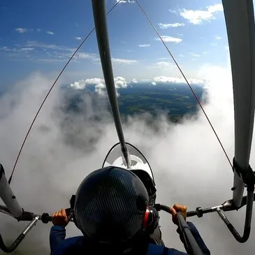 Najac, à 25 minutes de Villefranche-de-Rouergue, Aveyron (12) - Baptême en ULM et Autogire Najac, à 25 minutes de Villefranche-de-Rouergue, Aveyron (12) - Baptême en ULM et Autogire