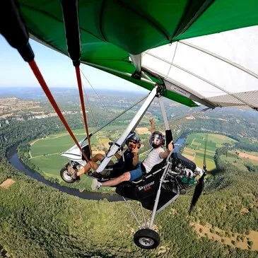 Baptême en ULM Pendulaire à Castanet - Les Gorges de l'Aveyron en région Midi-Pyrénées Baptême en ULM Pendulaire à Castanet - Les Gorges de l'Aveyron en région Midi-Pyrénées