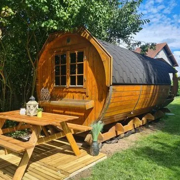 Nuit Insolite en Tonneau avec Spa près de Sarrebourg Nuit Insolite en Tonneau avec Spa près de Sarrebourg