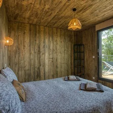 Weekend et Hébergement Insolite, département Dordogne Weekend et Hébergement Insolite, département Dordogne