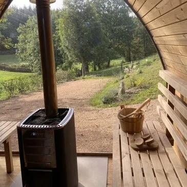 Weekend et Hébergement Insolite proche Varennes-sous-Dun, à 30 min de Paray-le-Monial Weekend et Hébergement Insolite proche Varennes-sous-Dun, à 30 min de Paray-le-Monial