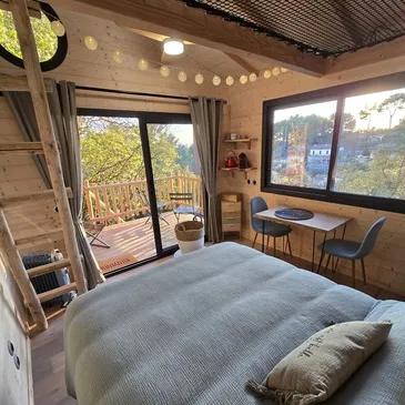 Cabane sur Pilotis avec Jacuzzi Privatif à Aix-en-Provence en région PACA et Corse Cabane sur Pilotis avec Jacuzzi Privatif à Aix-en-Provence en région PACA et Corse