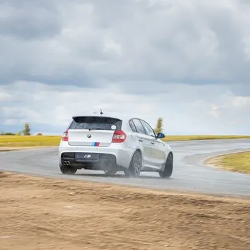 Allier (03) Auvergne - Stage de Pilotage Allier (03) Auvergne - Stage de Pilotage