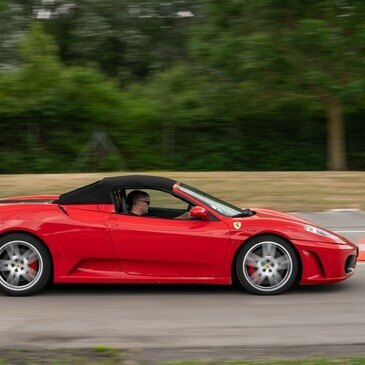 Stage Enfant en Ferrari F430 Spider près de Montpellier