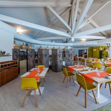 Spa et Dîner au Domaine de L'Estérel à Saint-Raphaël en région PACA et Corse Spa et Dîner au Domaine de L'Estérel à Saint-Raphaël en région PACA et Corse