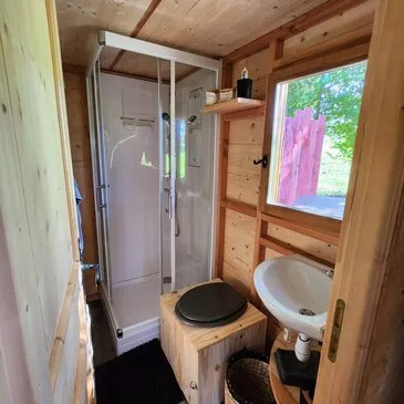 Saint-Jean-d'Elle, à 10min de Saint-Lô, Manche (50) - Weekend et Hébergement Insolite Saint-Jean-d'Elle, à 10min de Saint-Lô, Manche (50) - Weekend et Hébergement Insolite