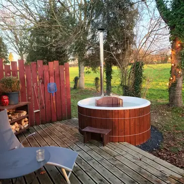 Weekend et Hébergement Insolite proche Saint-Jean-d'Elle, à 10min de Saint-Lô