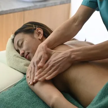 Saint-Émilion, Gironde (33) - Spa, Massage et Soin du corps Saint-Émilion, Gironde (33) - Spa, Massage et Soin du corps