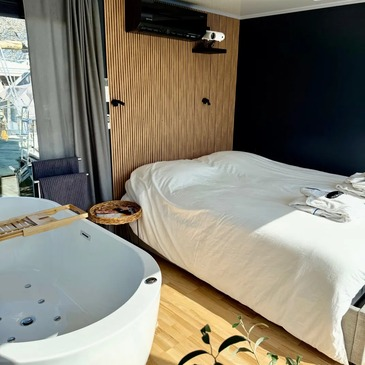 Weekend et Hébergement Insolite proche Basse-Ham, à 15 min de Thionville Weekend et Hébergement Insolite proche Basse-Ham, à 15 min de Thionville