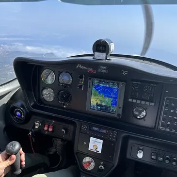 Pilotage d'ULM Multiaxe et Simulateur à Aix-en-Provence Pilotage d'ULM Multiaxe et Simulateur à Aix-en-Provence