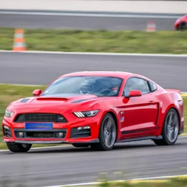 Baptême en Ford Mustang GT Roush - Circuit de Mirecourt Baptême en Ford Mustang GT Roush - Circuit de Mirecourt