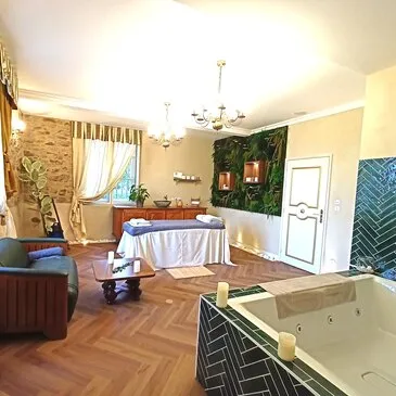 Week-end Spa au Château de la Tourlandry près de Cholet en région Pays-de-la-Loire Week-end Spa au Château de la Tourlandry près de Cholet en région Pays-de-la-Loire