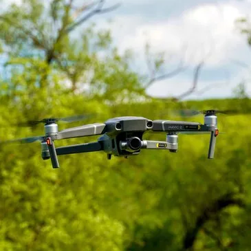Aérodrome de Salon-Eyguières, Bouches du Rhône (13) - Pilotage de Drone