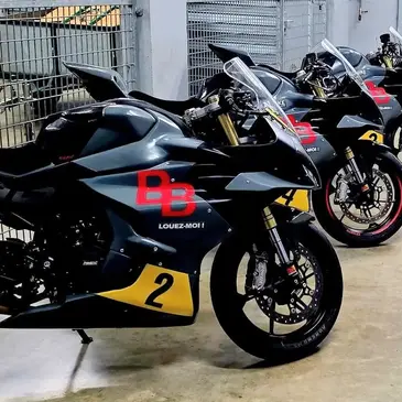 Stage de pilotage moto en région Poitou-Charentes Stage de pilotage moto en région Poitou-Charentes