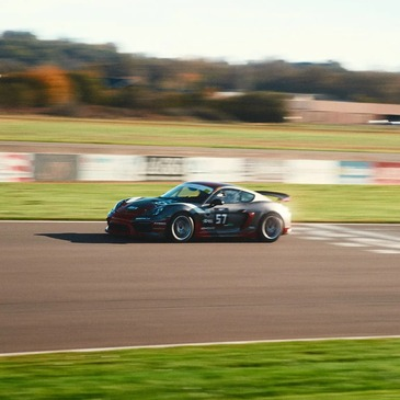Baptême en Porsche 718 Cayman GT4 Clubsport -Circuit de Pau-Arnos