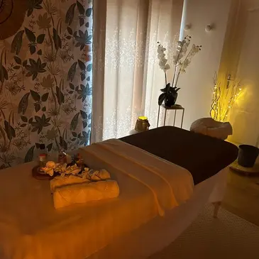 Nuit en Bulle Perchée avec Spa à Romilly-sur-Andelle en région Normandie Nuit en Bulle Perchée avec Spa à Romilly-sur-Andelle en région Normandie