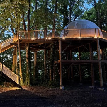 Nuit en Bulle Perchée avec Spa à Romilly-sur-Andelle en région Normandie Nuit en Bulle Perchée avec Spa à Romilly-sur-Andelle en région Normandie