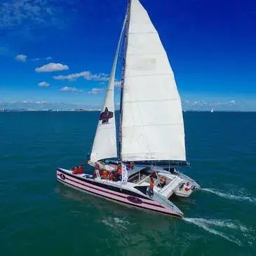 Balade en Catamaran - Lorient et Ile de Groix