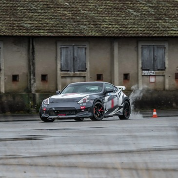 Stage de Pilotage de Glisse Drift proche Centre d’essais Transpolis, à 45 minutes de Lyon Stage de Pilotage de Glisse Drift proche Centre d’essais Transpolis, à 45 minutes de Lyon