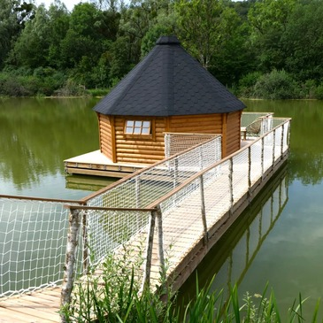 Nuit en Cabane sur l&#39;Eau à Givrauval près de Bar-le-Duc