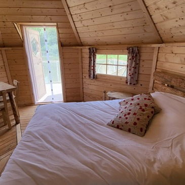 Nuit en Cabane sur l&#39;Eau à Givrauval près de Bar-le-Duc en région Lorraine