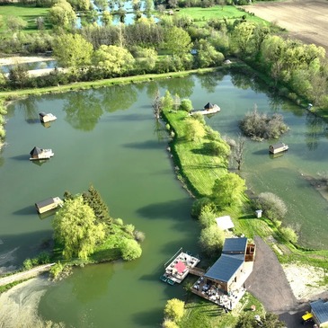 Nuit en Bulle sur l&#39;Eau à Givrauval près de Bar-le-Duc en région Lorraine