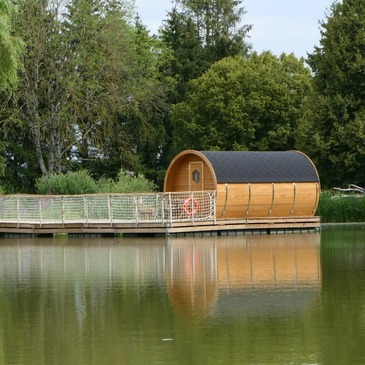 Nuit en Tonneau sur l&#39;Eau à Givrauval près de Bar-le-Duc