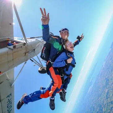 Saut en parachute en région Bretagne
