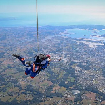 Saut en Parachute à Vannes - Golfe du Morbihan en région Bretagne