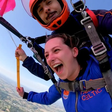 Saut en parachute proche Aérodrome de Dinan-Trélivan