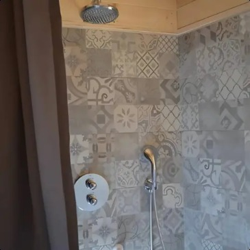 Nuit en Lodge sur Pilotis à Magné en région Poitou-Charentes Nuit en Lodge sur Pilotis à Magné en région Poitou-Charentes