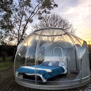 Nuit en Bulle près de Bressuire en région Poitou-Charentes Nuit en Bulle près de Bressuire en région Poitou-Charentes